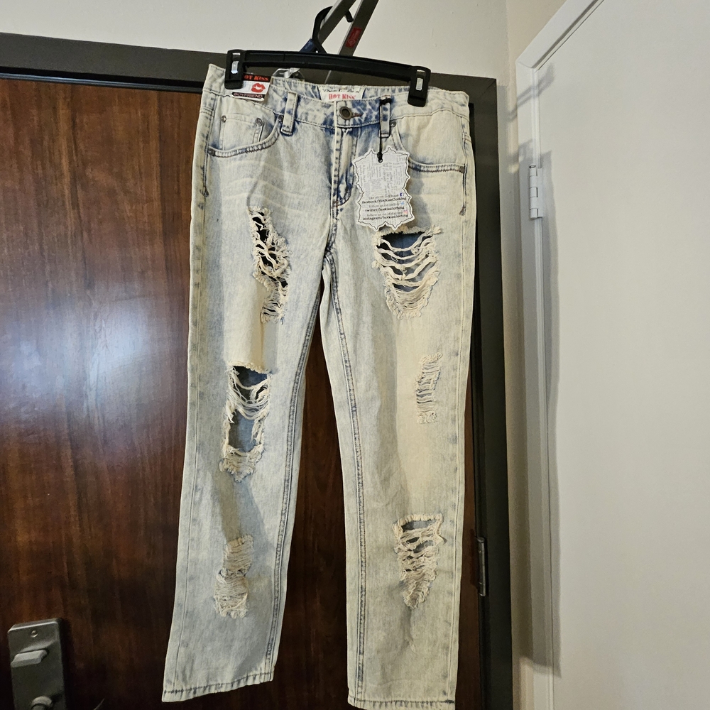 Hot Kiss Light Wash Denim Jeans
